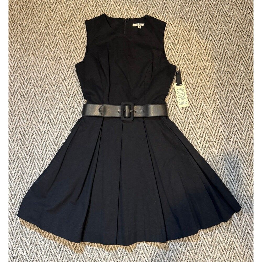 NWT BB DAKOTA Black Heavy Cotton Pleated Sleeveless Dress - Size 4 (A062)